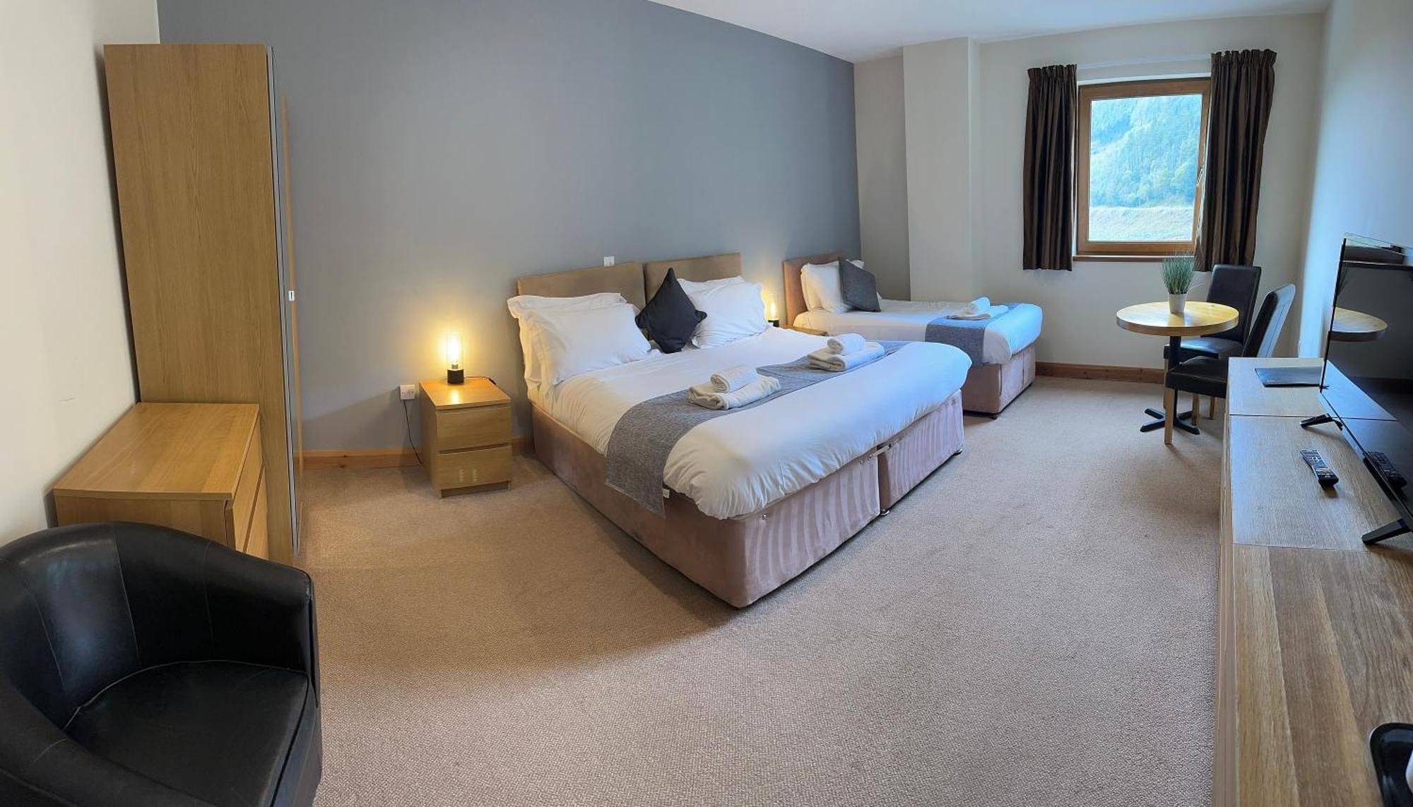 Afan Lodge Порт-Толбот Экстерьер фото