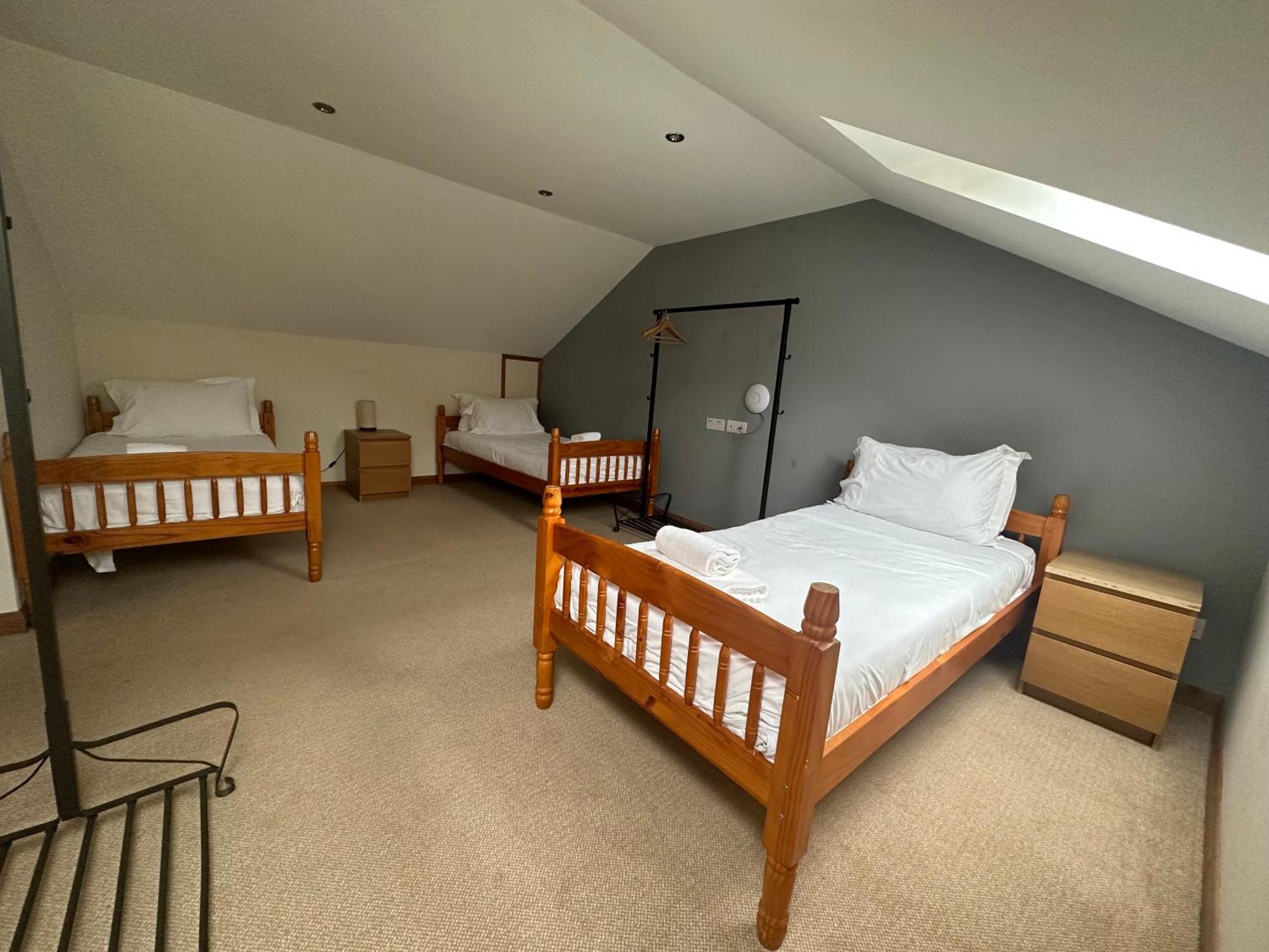 Afan Lodge Порт-Толбот Экстерьер фото