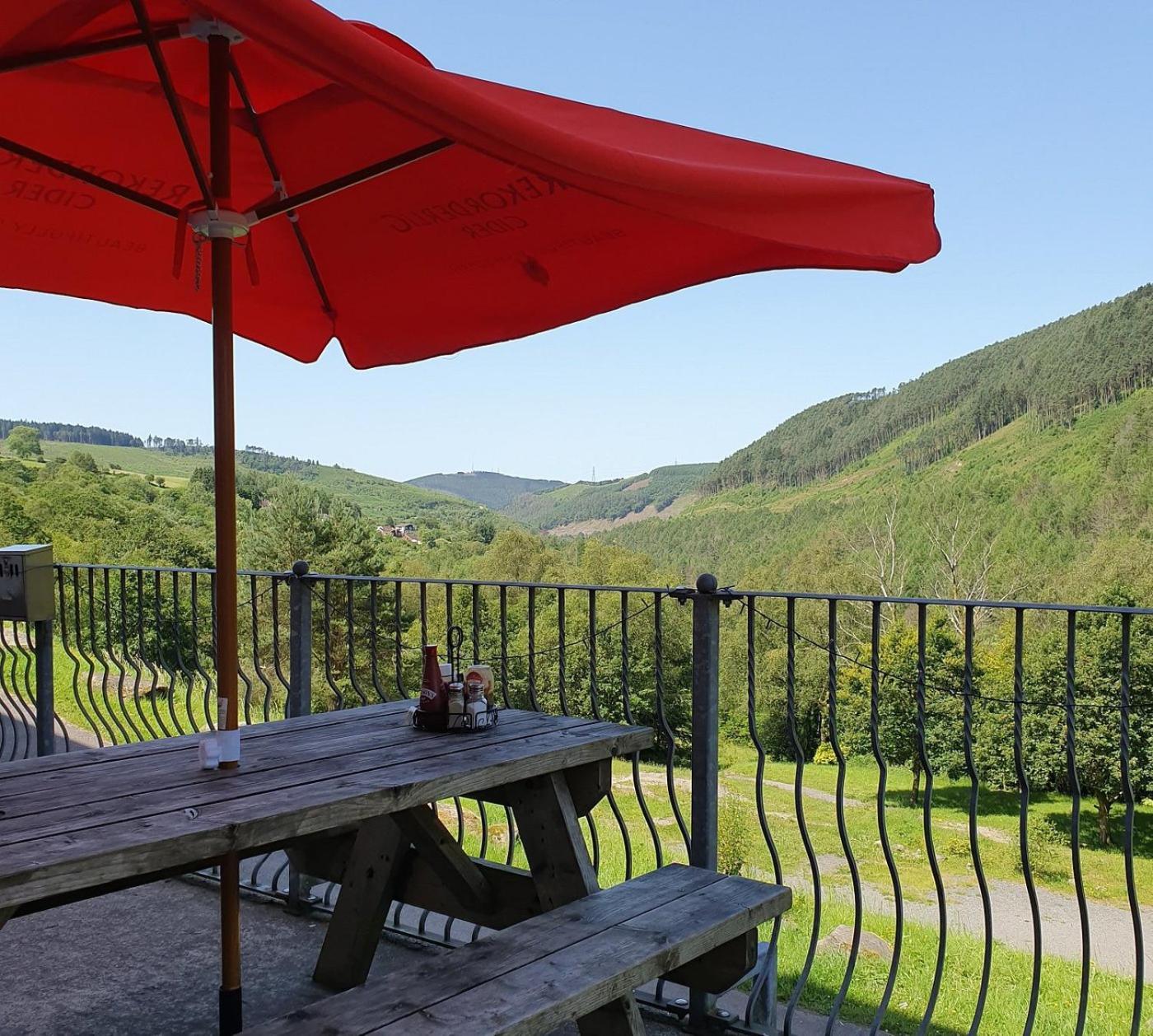 Afan Lodge Порт-Толбот Экстерьер фото